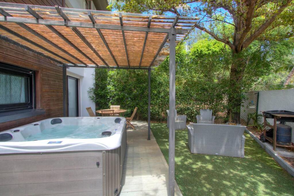 Le Grand Bleu - Jacuzzi - Apt La Saline Les Bains Eksteriør billede
