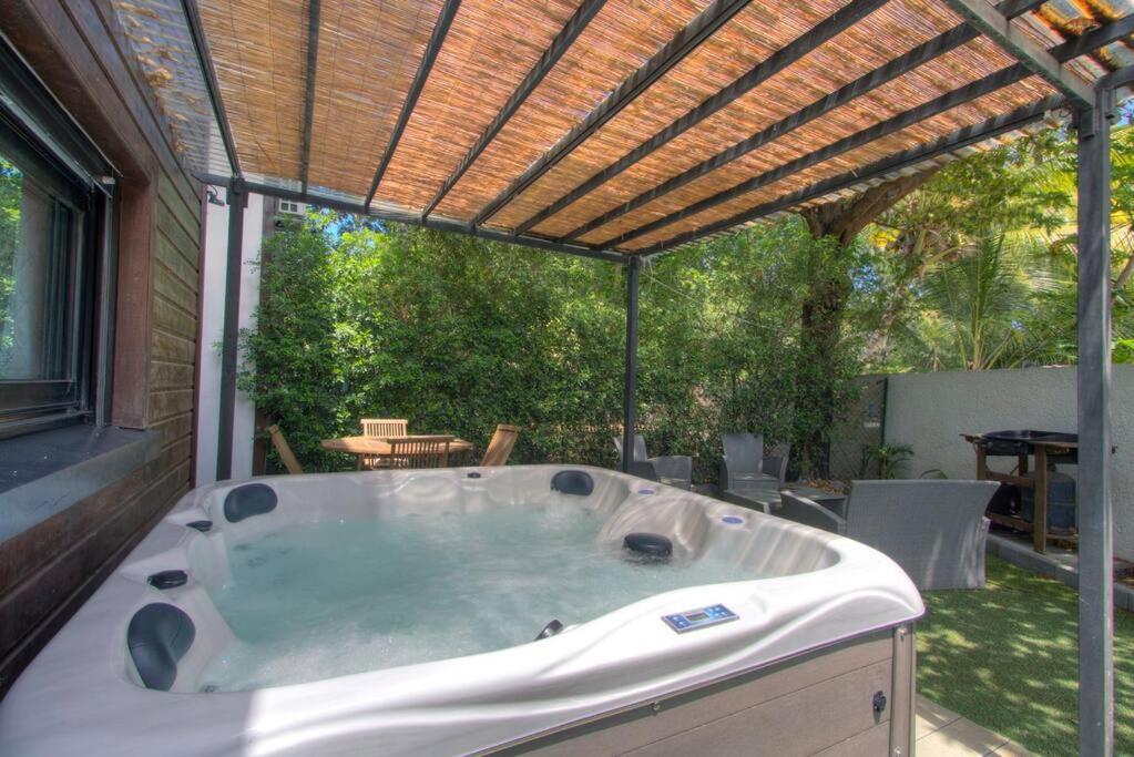Le Grand Bleu - Jacuzzi - Apt La Saline Les Bains Eksteriør billede